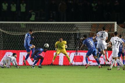 استقلال مقابل ملوان متوقف شد / بهترین فرصت برای گذر از پرسپولیس از دست رفت