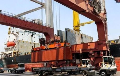 رویه‌های گمرکی در بندر شهیدرجایی در حال انجام است