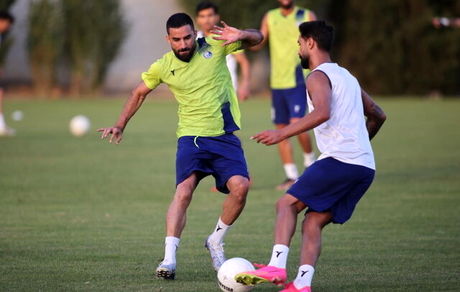 درآمد قابل توجه استقلال در اسپانسر لباسش