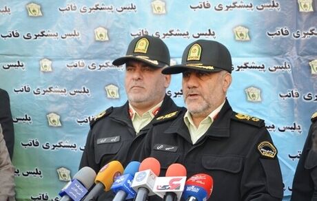 
 رحیمی: کشف بیش از ۵.۵ میلیون ماسک احتکار شده / تست منفی فرد خارجی مشکوک به کرونا ویروس در متروی شوش
