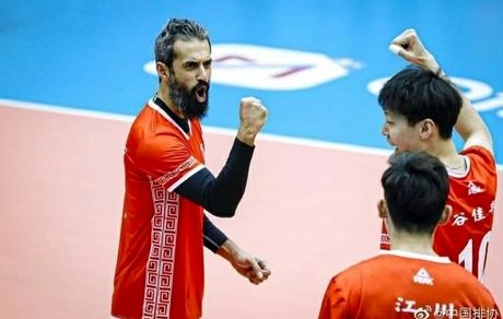 معروف بعد از ۴۲۹ روز به میدان رفت