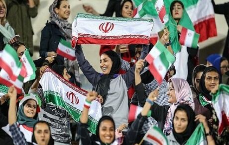 بازدید نمایندگان فیفا از آزادی قبل از ورود بانوان