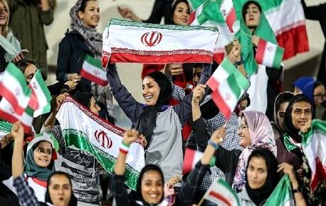 بازدید نمایندگان فیفا از آزادی قبل از ورود بانوان