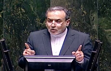 عراقچی: ایرانیان خارج از کشور مورد حمایت کامل دولت چهاردهم خواهند بود