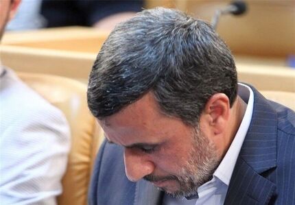محمود احمدی نژاد منحرف شد