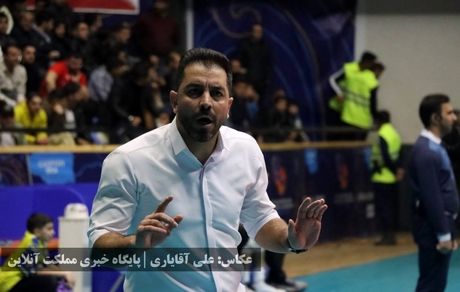 علیزاده: تیم در خور شان ارومیه نباشد نمی‌مانم / برخی تیم‌ها در پلی‌آف لیگ برتر والیبال قانون را دور زدند