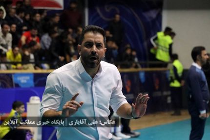 علیزاده: تیم در خور شان ارومیه نباشد نمی‌مانم / برخی تیم‌ها در پلی‌آف لیگ برتر والیبال قانون را دور زدند
