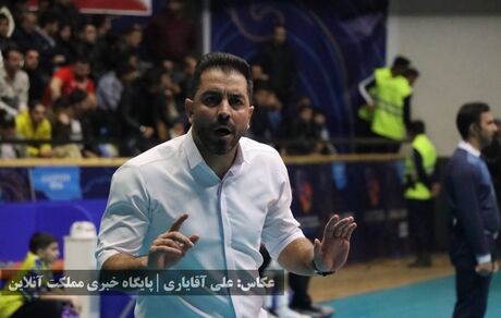 علیزاده: تیم در خور شان ارومیه نباشد نمی‌مانم / برخی تیم‌ها در پلی‌آف لیگ برتر والیبال قانون را دور زدند
