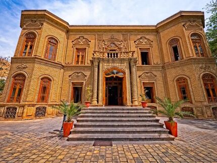 موزه آبگینه و سفالینه‌های ایران تعطیل شد