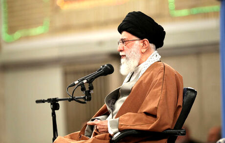 پیام تسلیت رهبر انقلاب درپی جان‌باختن جمعی از هم‌میهنان در کرمان و سانحه هوایی تهران