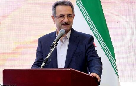 استاندار تهران: دانشگاه‌ها و ادارات تعطیل نیست