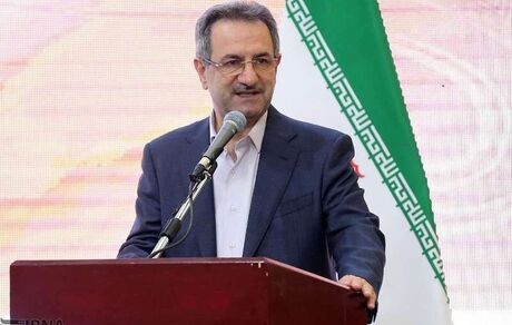 استاندار تهران: دانشگاه‌ها و ادارات تعطیل نیست
