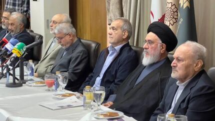 پزشکیان مخالف افزایش قیمت‌ها و بنزین است / باید گله و انتقاد آنها را که رأی ندادند بشنوید