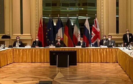 نشست مشترک ایران با ۱+۴ با یک روز تاخیر انجام می‌شود