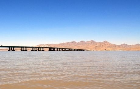 نماینده تبریز از تحقیق و تفحص از ستاد احیای دریاچه ارومیه خبرداد