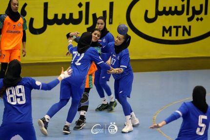 ادامه صدرنشینی سپاهان در لیگ برتر هندبال زنان در روز شکست استقلال