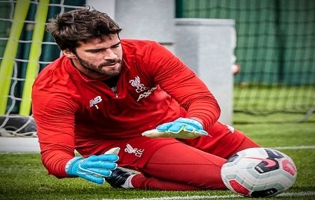 بازگشت آلیسون به تمرینات لیورپول 