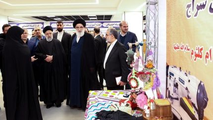 بازدید رییس جمهور از نمایشگاه تشریح فعالیتها و ارائه دستاوردهای قرارگاه اجتماعی استان البرز