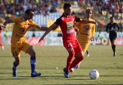 صعود پرسپولیس در سنگ باران آبادان
