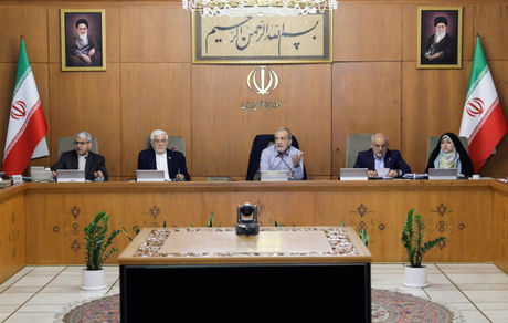 رئیس جمهور: هیچ موضوعی نباید بر معیشت مردم تقدم و ترجیح یابد