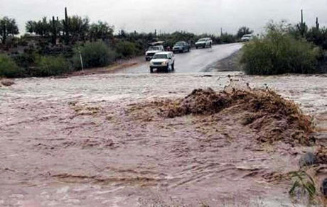 ۲ مفقودی طغیان رودخانه در جنوب و شرق کرمان پیدا شدند/ عملیات جستجو برای پیدا کردن کودک ۵ ساله ادامه دارد
