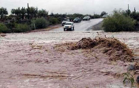 ۲ مفقودی طغیان رودخانه در جنوب و شرق کرمان پیدا شدند/ عملیات جستجو برای پیدا کردن کودک ۵ ساله ادامه دارد