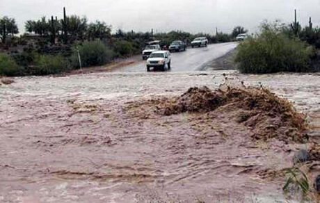 ۲ مفقودی طغیان رودخانه در جنوب و شرق کرمان پیدا شدند/ عملیات جستجو برای پیدا کردن کودک ۵ ساله ادامه دارد
