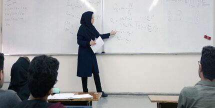 بکارگیری حداقل ۱۰۰ عضو هیات علمی جوان، متعهد و انقلابی در دستورکار دانشگاه علوم و تحقیقات