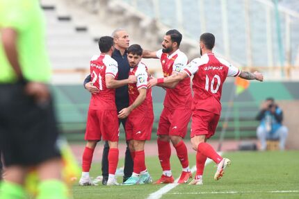 برد سخت پرسپولیس مقابل هوادار قبل دربی