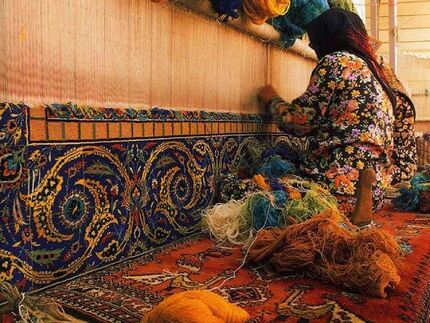تحصیل ۷۵۰۰ نفر در هنرستان‌ها و دانشگاه‌های کشور در رشته تخصصی فرش 
