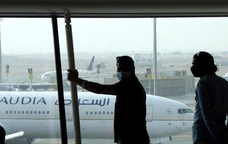 عربستان، دو هفته دیگر مرزهای خود را باز می‌کند / پایان ممنوعیت سفر