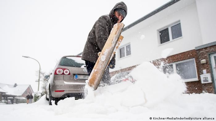 اختلال در سیستم حمل‌ونقل آلمان در پی بارش سنگین برف