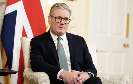 استقبال نخست وزیر بریناتیا از آتش بس ۲ هفته‌ای میان تهران و واشنگتن 