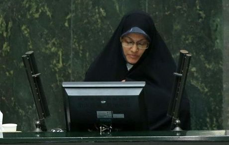 الهیان : چرا در زمان بررسی بودجه علیه کمیسیون صیانت فضاسازی می شود؟