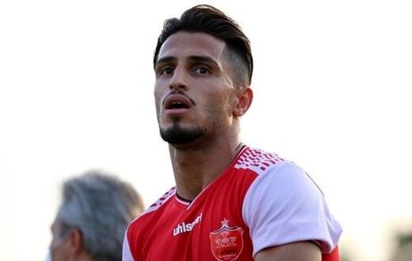 علیپور جواب پرسپولیسی‌ها را نمی‌دهد