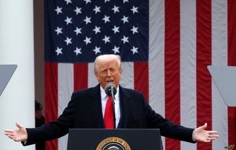 آغاز جنگ اقتصادی آمریکای ترامپ با کشورهای مختلف با اعمال تعرفه