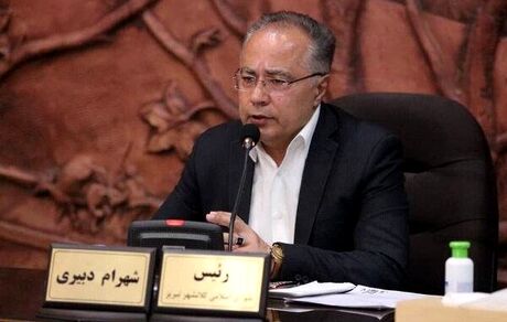 رئیس شورای شهر تبریز: بانک شهر برای خرید سهام پرسپولیس نظر سهامداران را نپرسید!