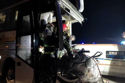 تصادفات اتوبوس‌ها به دامغان رسید / ۲۳ نفر مصدوم شدند