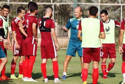 تلاش مسئولان پرسپولیس برای انتخاب جانشین «جونیور»