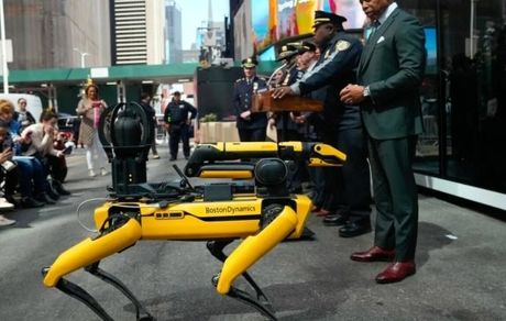 پلیس نیویورک از ربات چهارپای عجیب به عنوان نیروی جدید بهره می‌گیرد