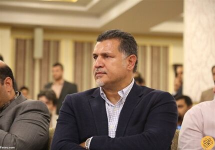 شایعات بازداشت همسر و دختر علی دایی / دایی: بازداشت نه ولی مانع رفتن به دبی شدند