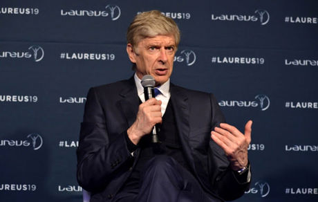 حضور آرسن ونگر در وبینار مشترک با مربیان فوتبال ایران