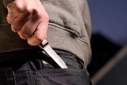 سرایدار یک مدرسه در بومهن به قتل رسید
