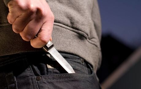 سرایدار یک مدرسه در بومهن به قتل رسید