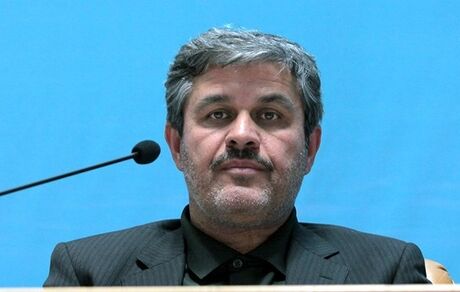  حقوق نجومی کار دست تاجگردون داد/ برکناری تاجگردون از مدیرعاملی بیمه سرمد