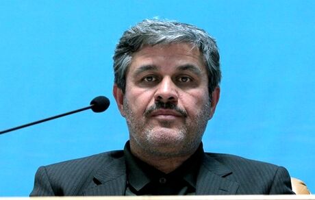  حقوق نجومی کار دست تاجگردون داد/ برکناری تاجگردون از مدیرعاملی بیمه سرمد
