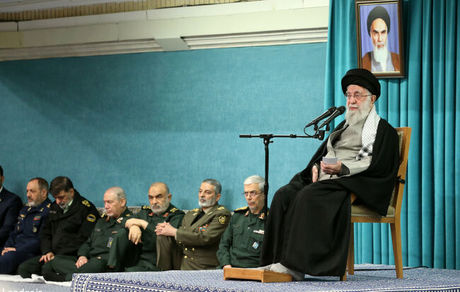 قدردانی رهبر انقلاب از روحیه و انگیزه‌ رئیس جمهور / آیت‌الله خامنه‌ای: معیشت مردم، مسئله مهم کشور است