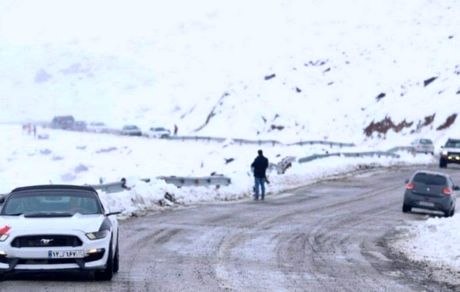 بارش برف به تهران و کرج رسید / پیست اسکی توچال تعطیل شد