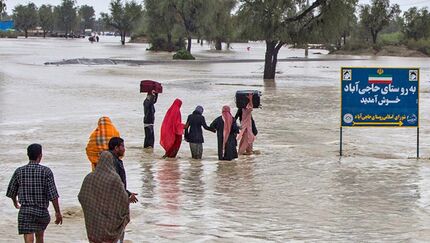 
زندگی مردم ایران در حالت «قوز بالای قوز»
