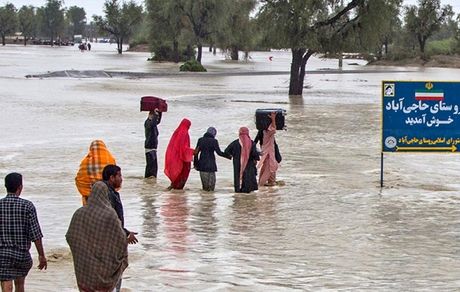 
زندگی مردم ایران در حالت «قوز بالای قوز»
